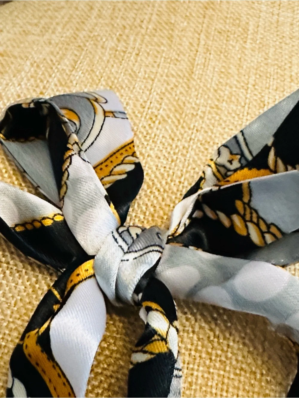Fashion Jewelry silky scarf